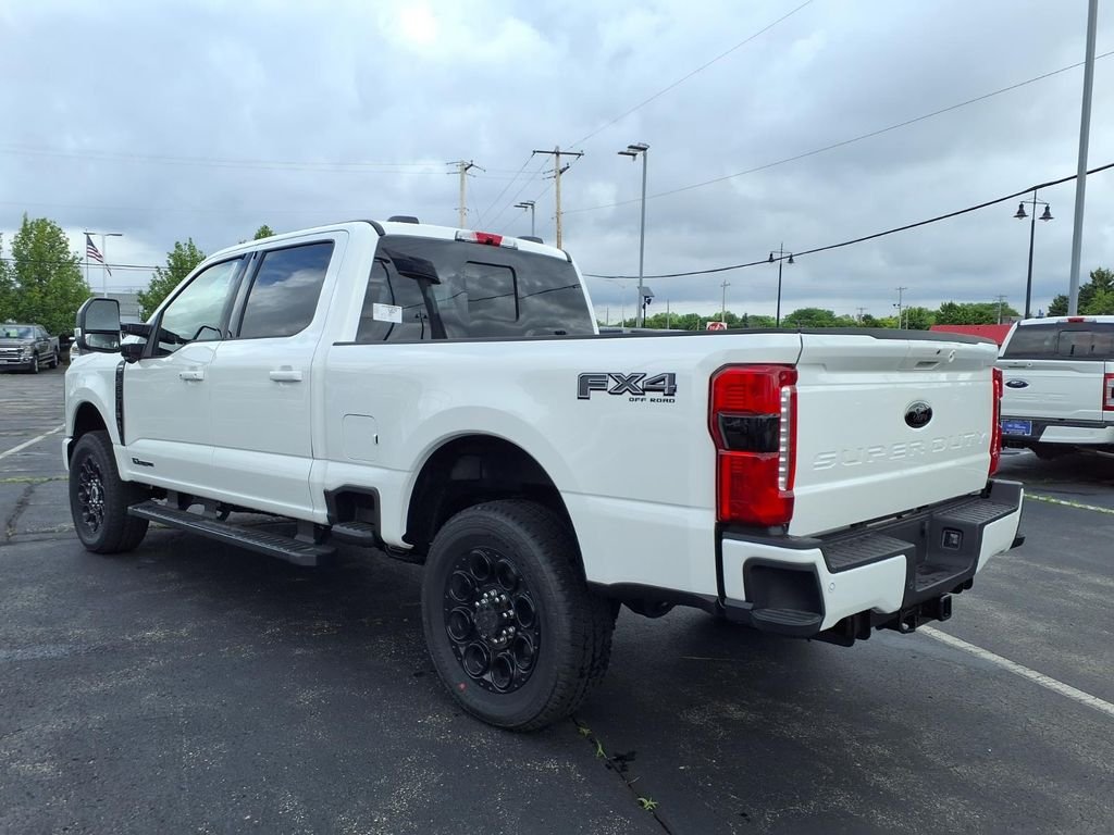 New 2026 Star White Metallic Tri-Coat Ford F-250® Lariat® image 2