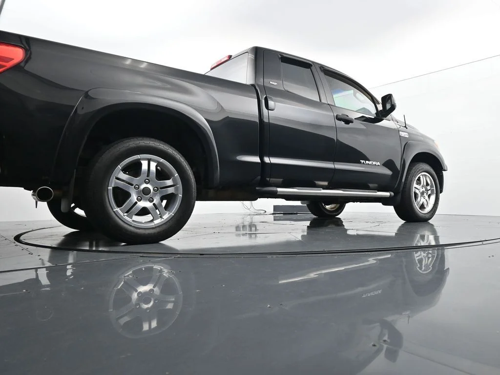 Used 2010 Black Toyota Grade image 36