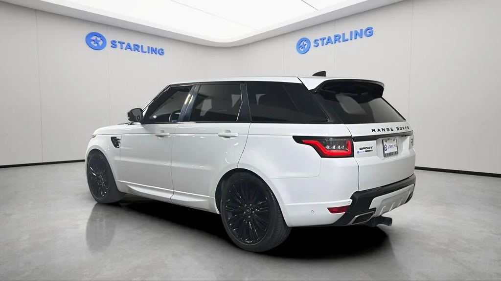 Used 2022 White Land Rover HSE Dynamic image 5