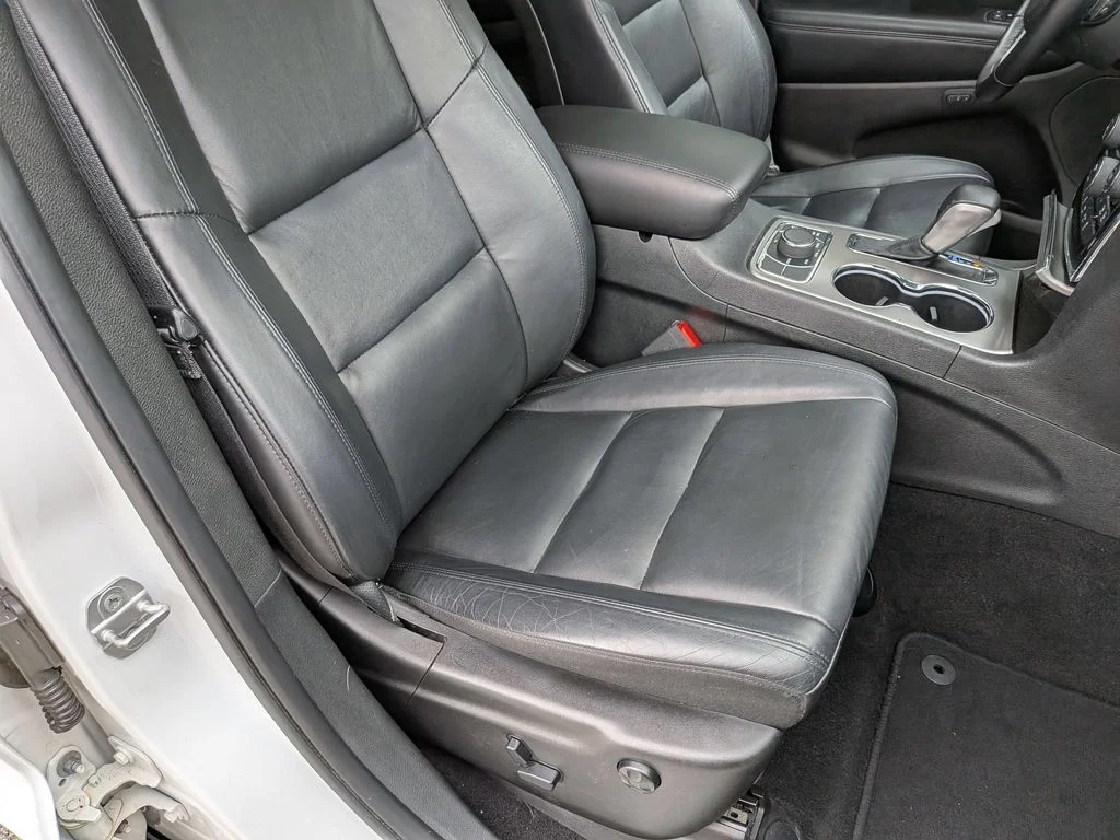 Used 2020 White Jeep Limited image 29