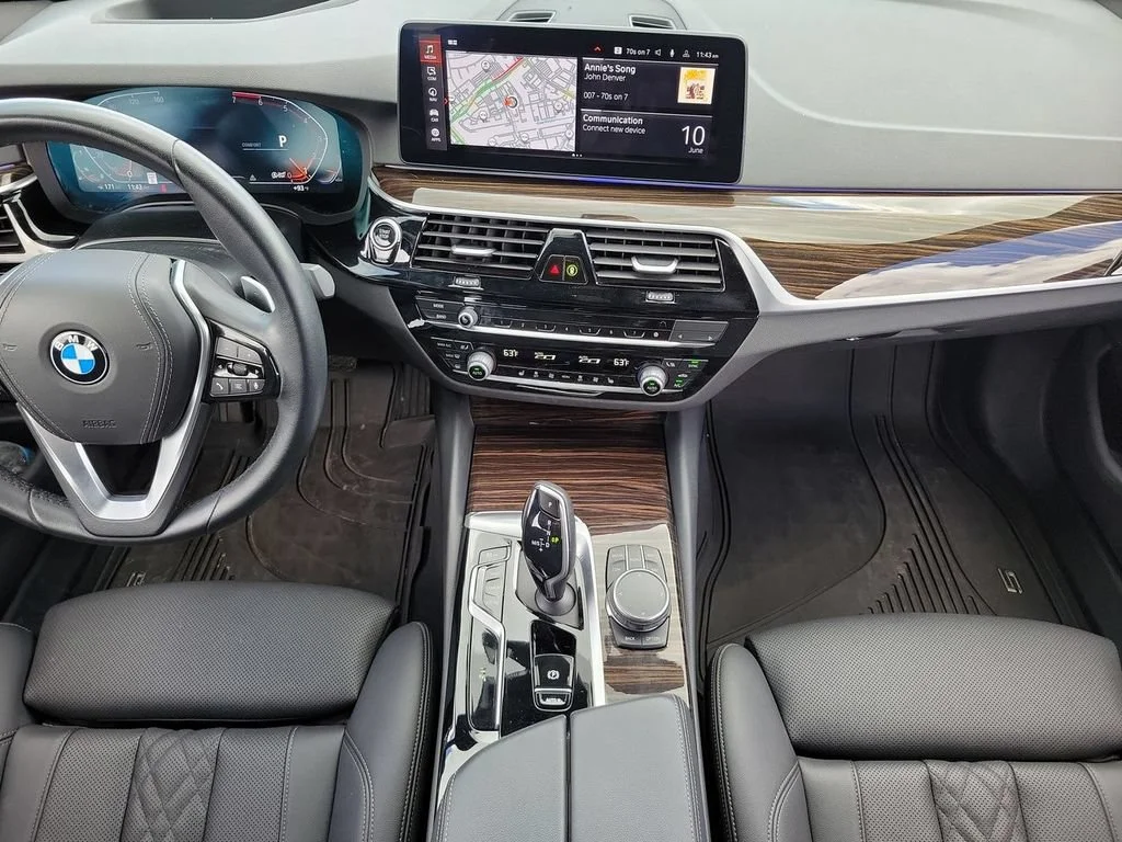 Used 2023 Black BMW i image 20