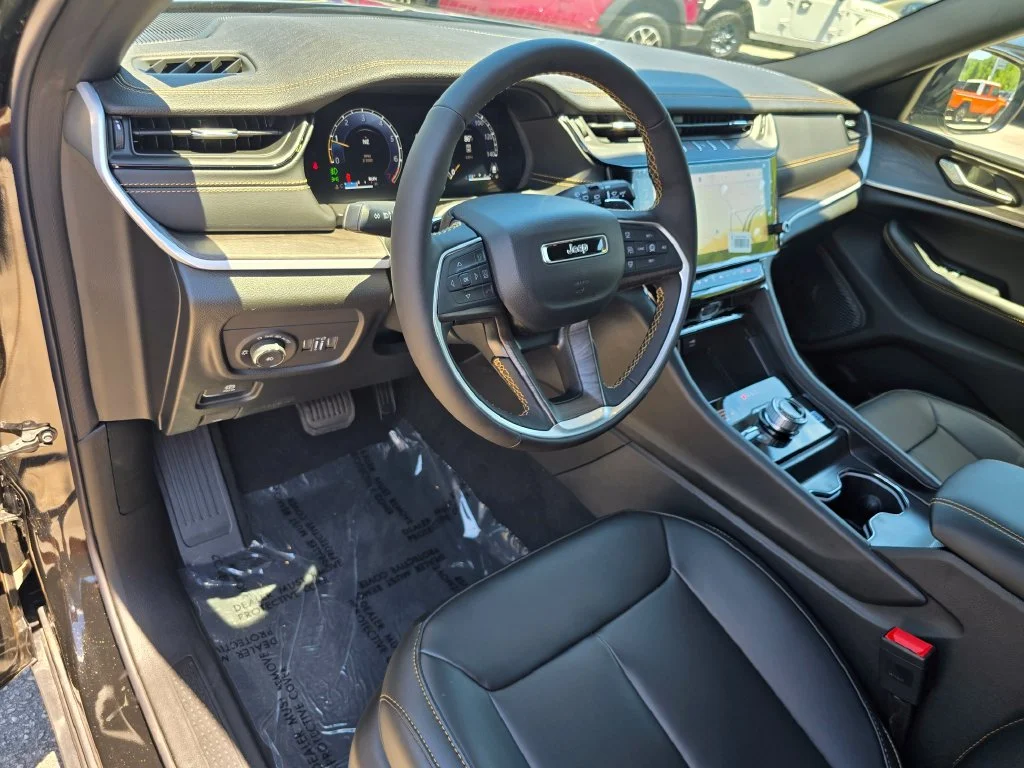 New 2026 Black Jeep  image 24