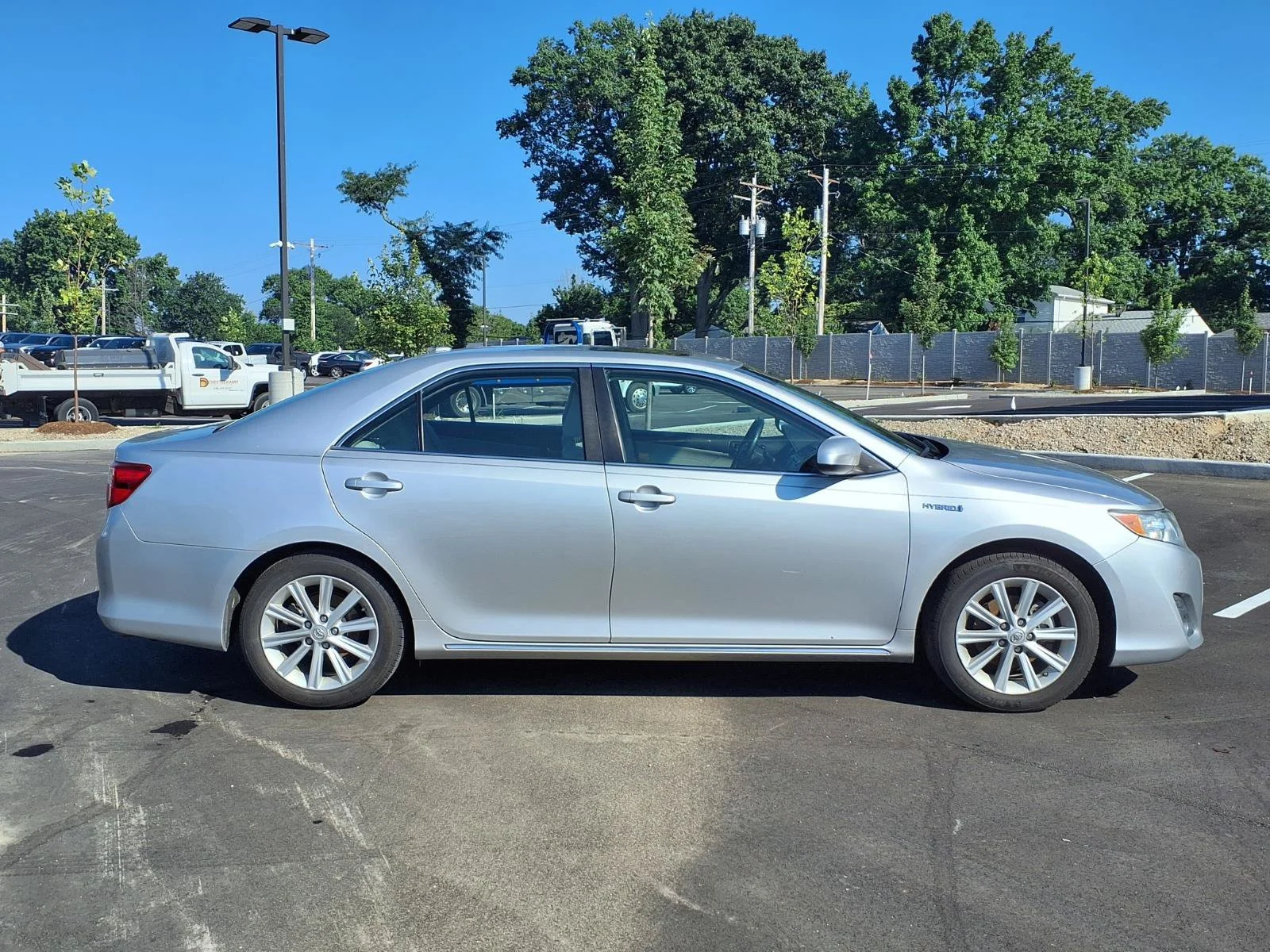 Used 2013 Classic Silver Metallic Toyota XLE image 2