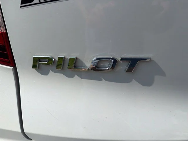 Used 2022 White Honda Black Edition image 15
