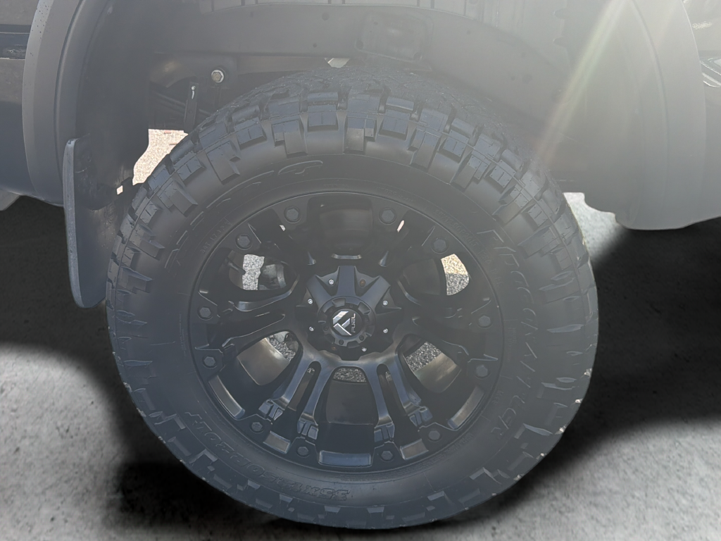 Used 2024 Black Nissan PRO-4X image 59