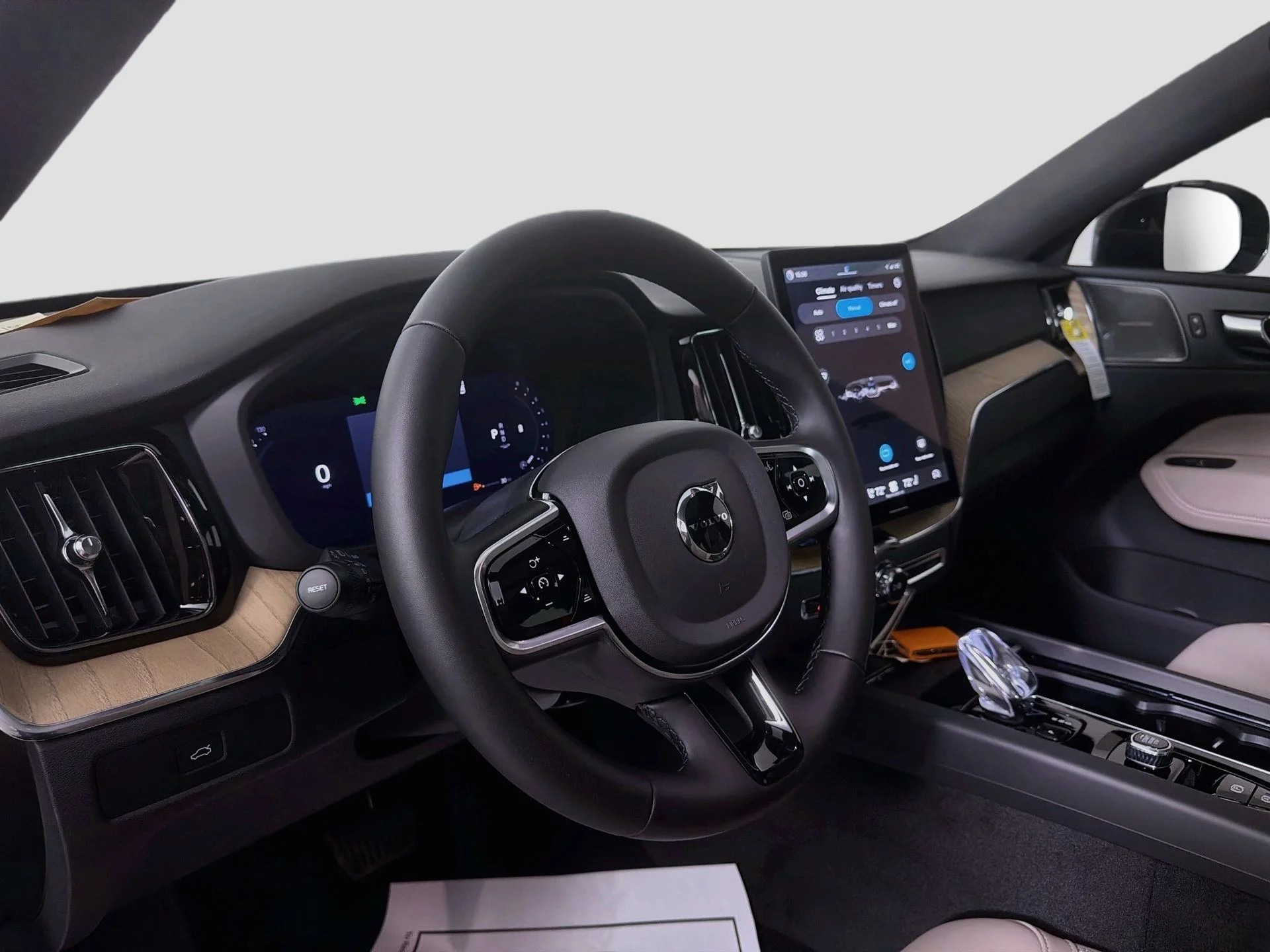 New 2027 Forest Lake Volvo Plus image 9