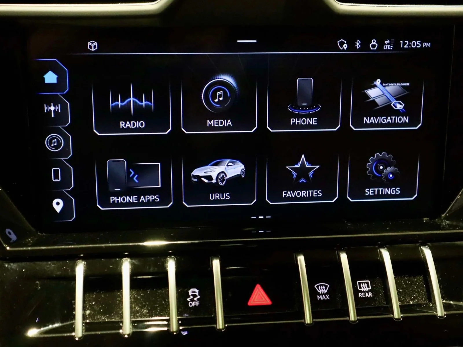 Used 2023 Black Lamborghini S AWD image 40