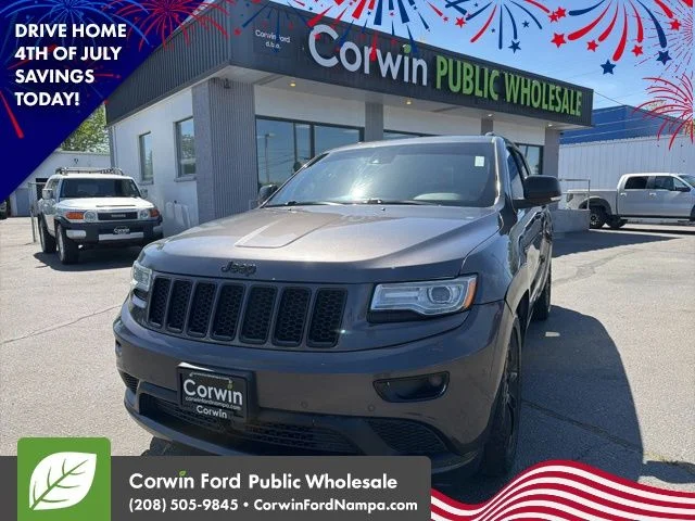 Used 2015 Gray Jeep Summit image 1