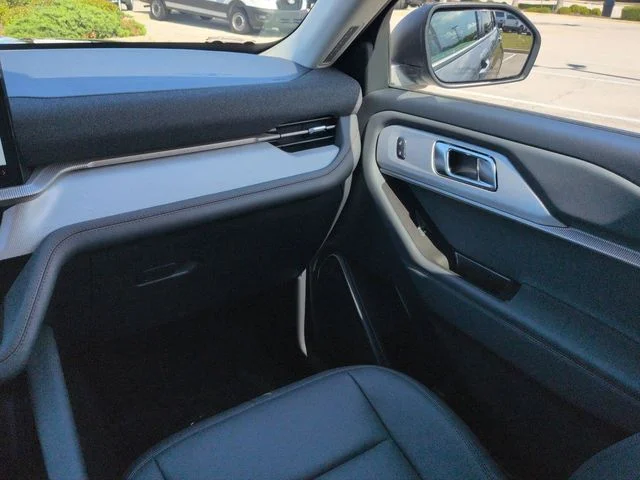 New 2026 Carbonized Gray Metallic Ford Active image 17