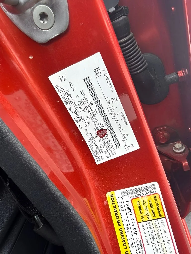 Used 2023 Red Ford Wildtrak image 25