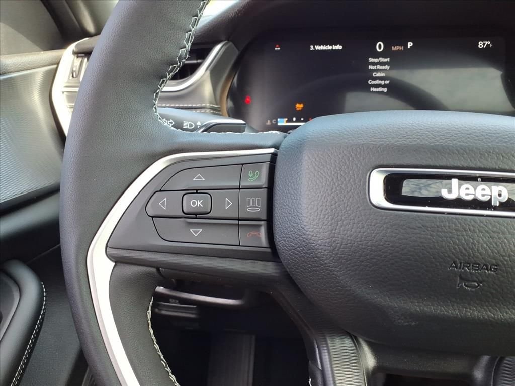 New 2025 Silver Zynith Exterior Paint Jeep Altitude X image 16