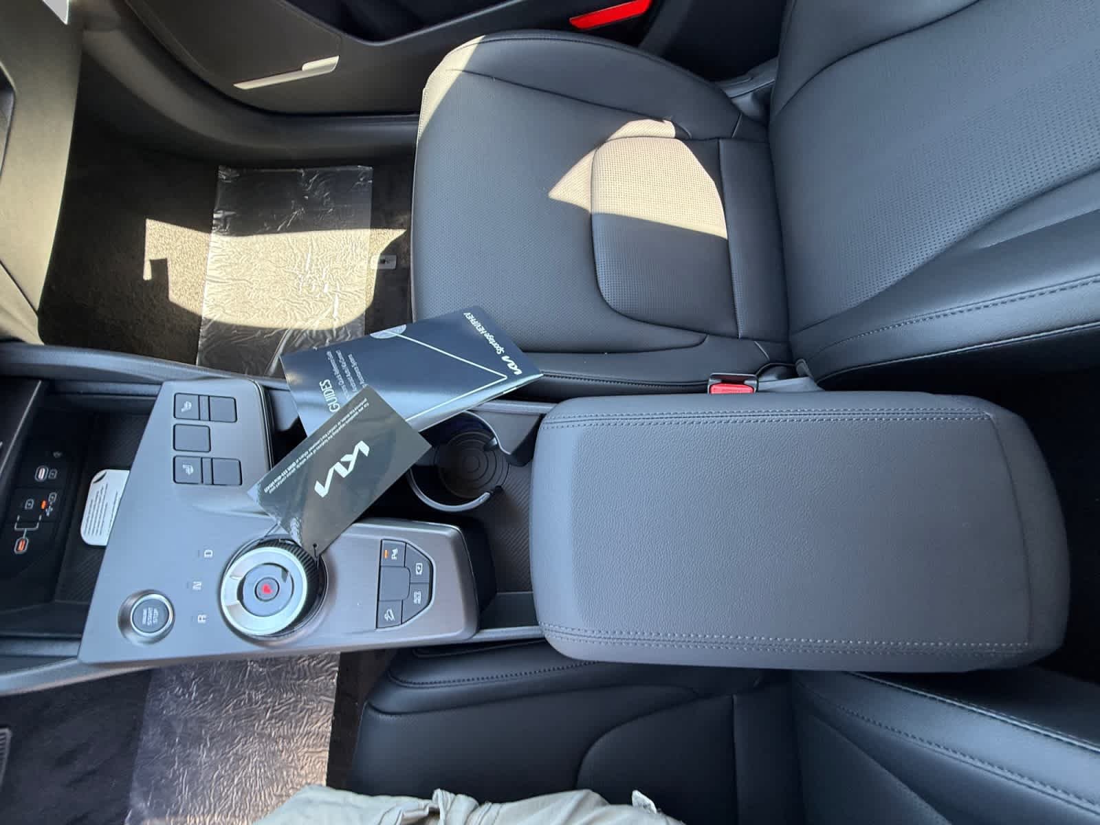 New 2026 Snow White Pearl Kia EX image 17