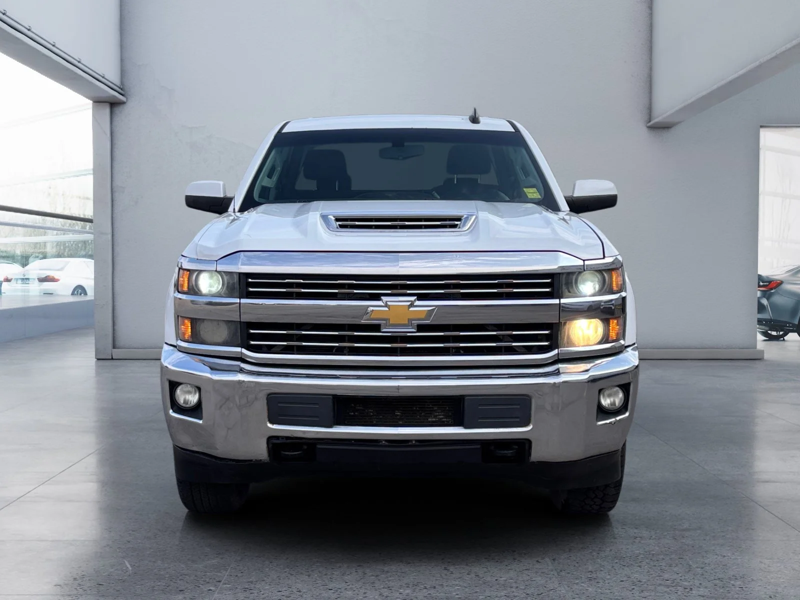 Used 2017 White Chevrolet LT * Available Until Exported to USA * image 8