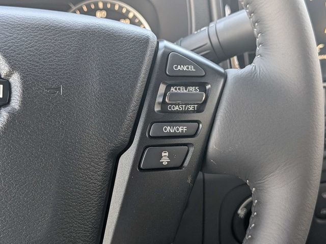 New 2026 Boulder Gray Pearl Nissan Crew Cab SV image 25