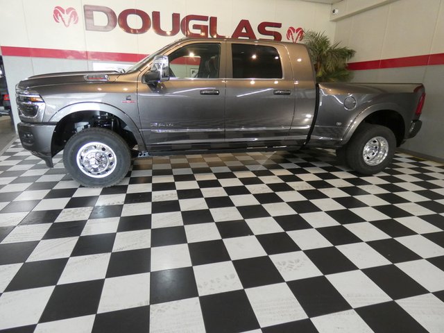 2026 RAM 3500 Limited Mega Cab 6'4