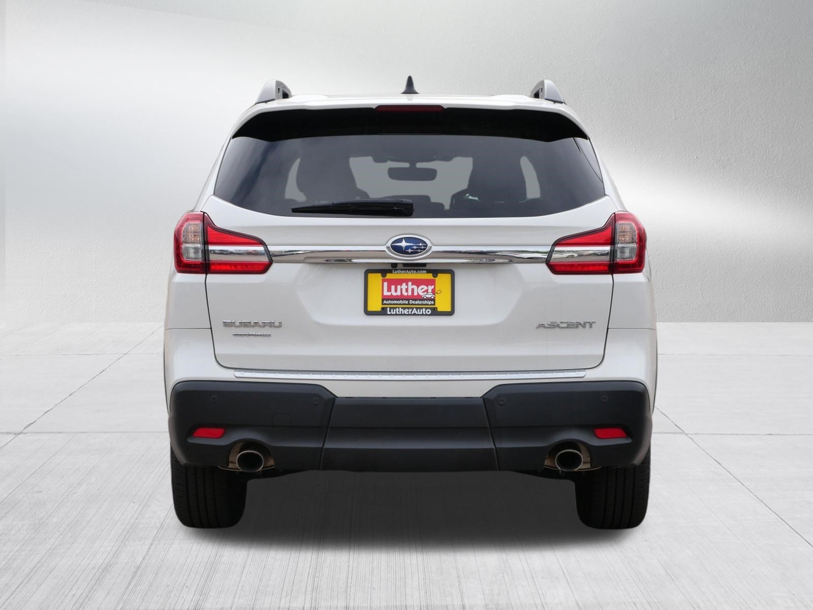 Used 2022 Crystal White Pearl Subaru Premium image 6