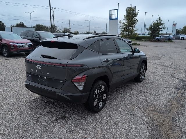 Used 2025 Gray Hyundai SEL image 17