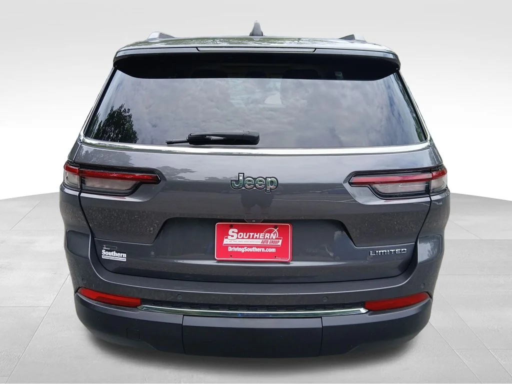 Used 2022 Gray Jeep Limited image 10