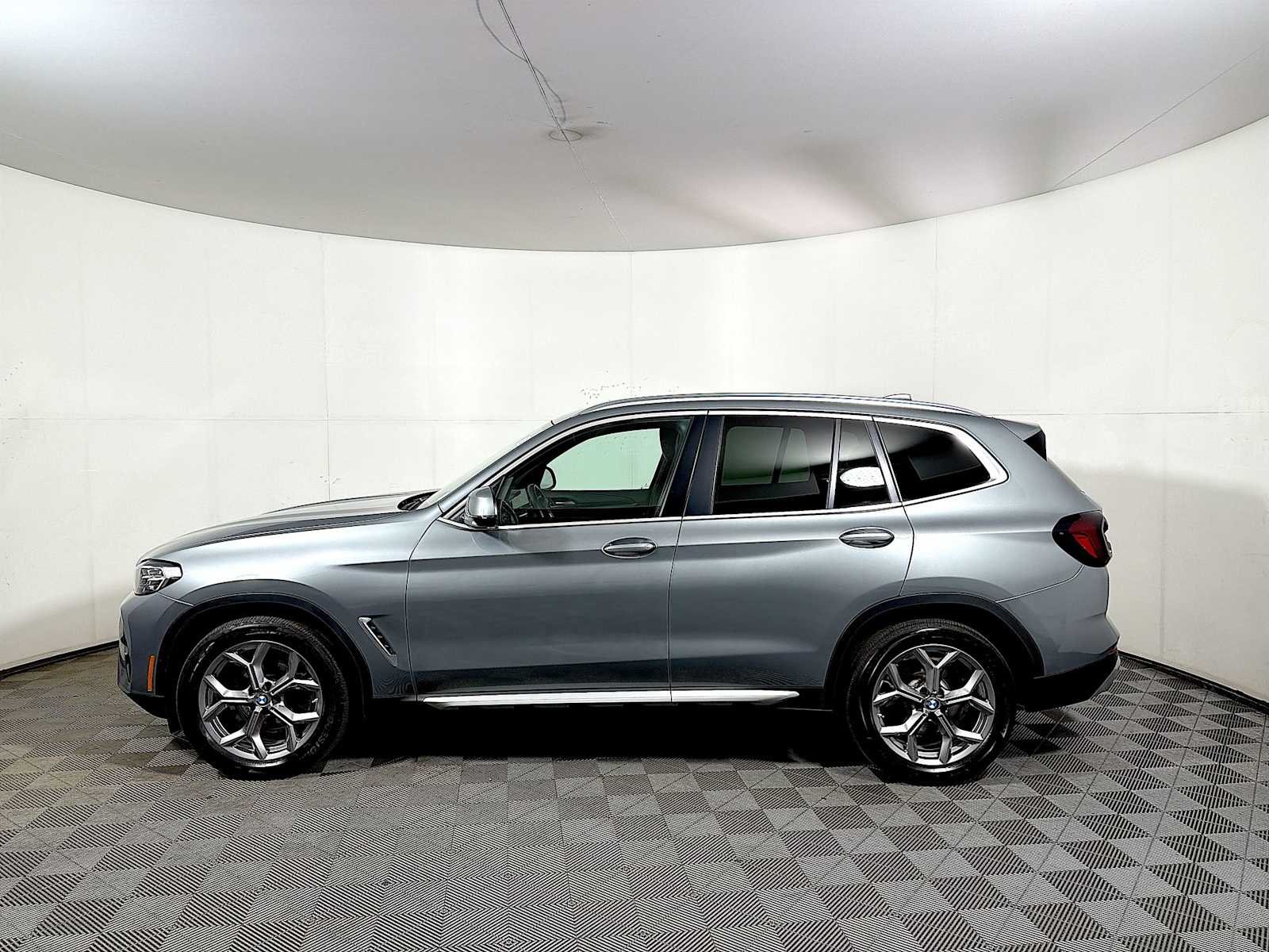 Certified Used 2024 Skyscraper Grey Metallic BMW xDrive30i image 4