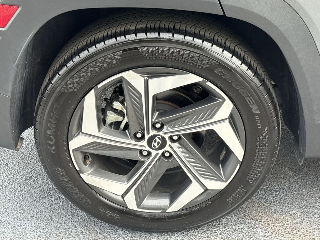 Used 2024 Gray Hyundai SEL image 17
