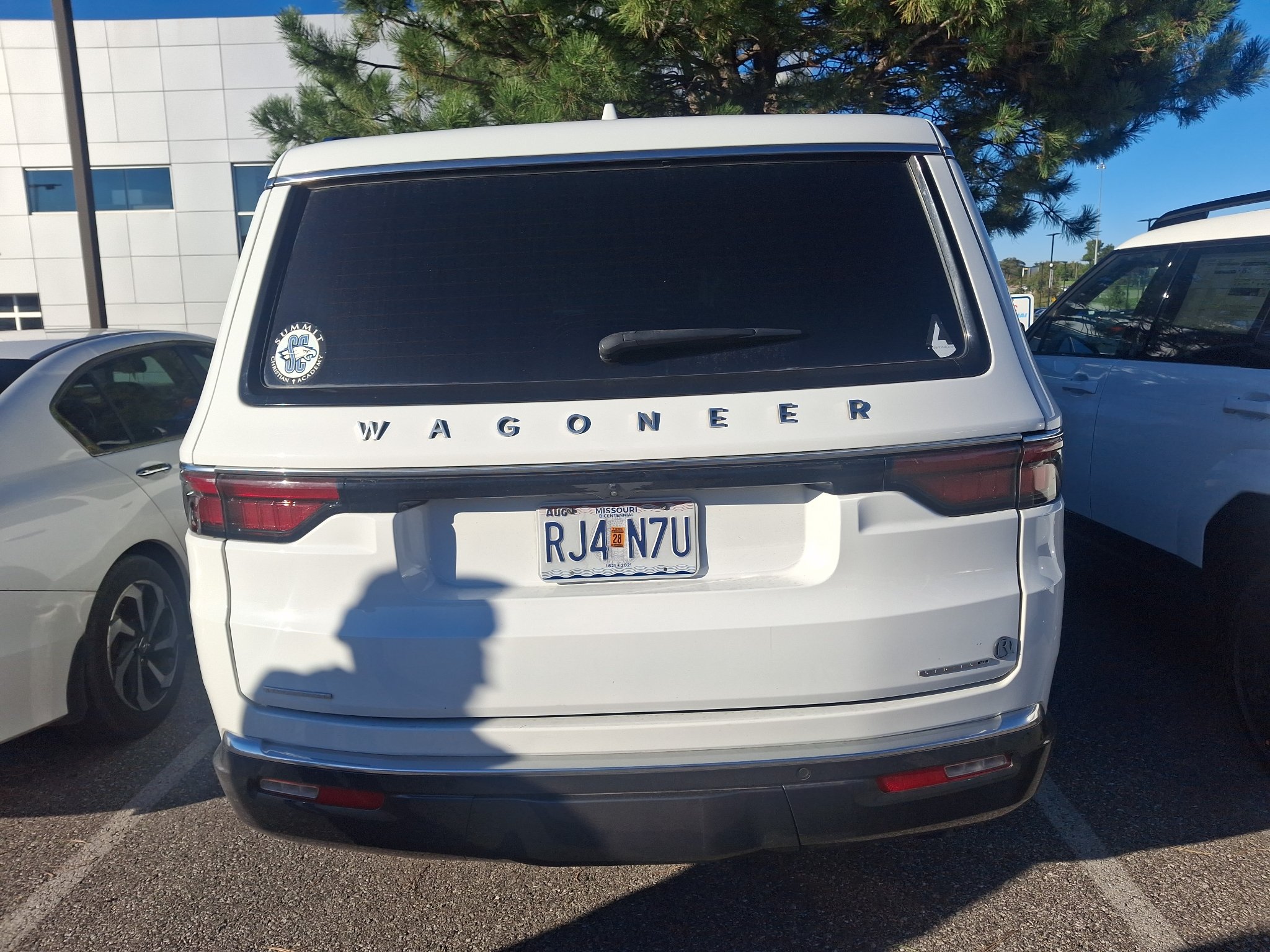 Used 2022 Bright White Clearcoat Jeep Series III image 8
