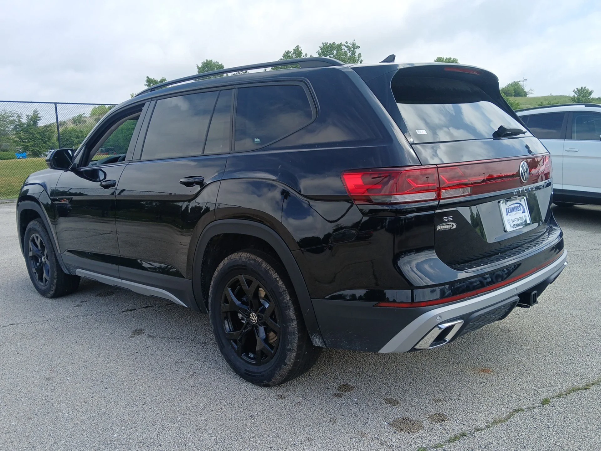New 2026 Deep Black Pearl Volkswagen 2.0T Peak Edition image 5