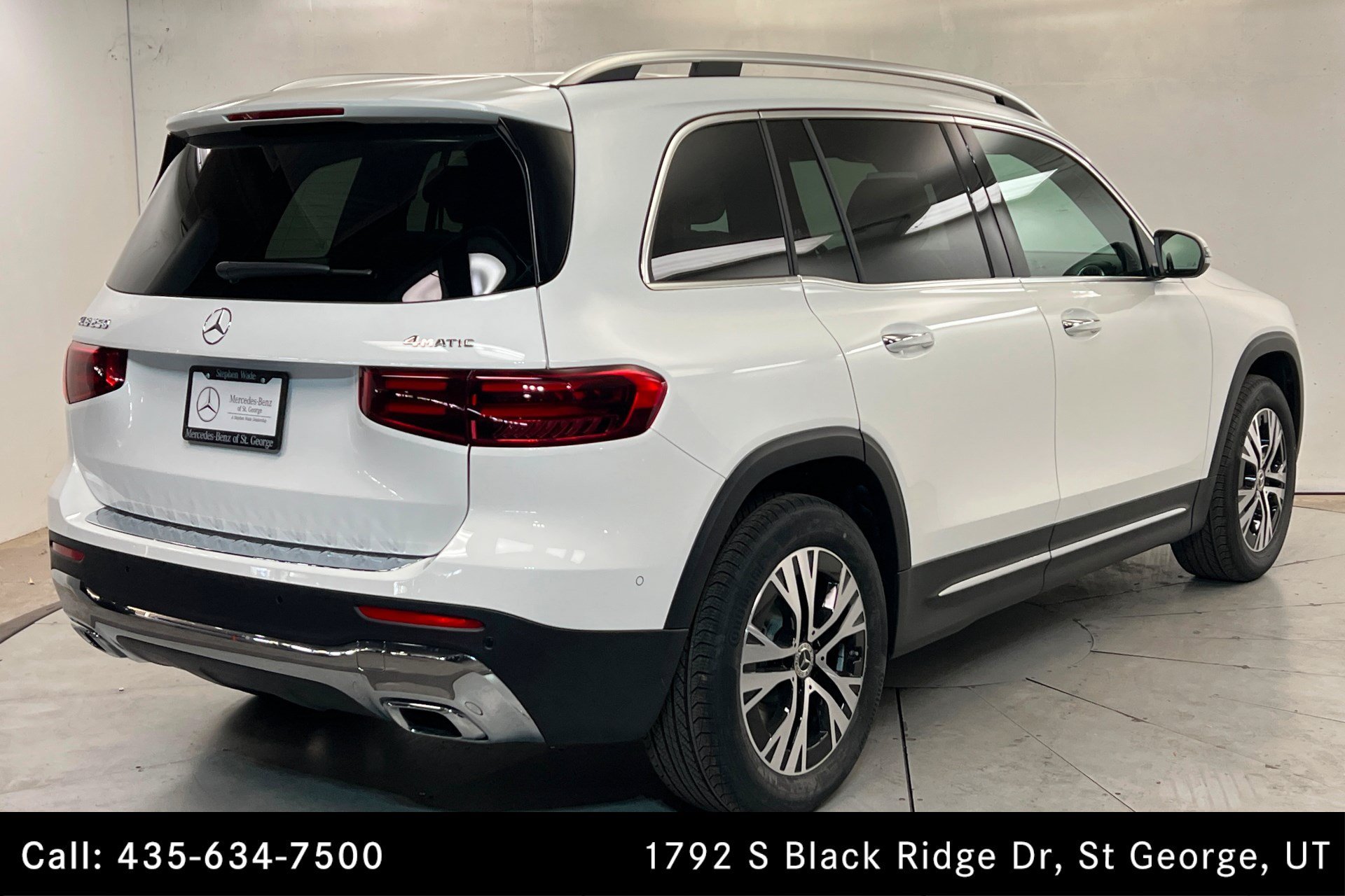Certified Used 2026 Polar White Mercedes-Benz GLB 250 image 6