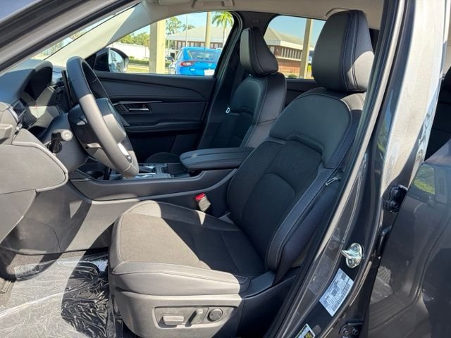 New 2026 Machine Gray Metallic Mazda 2.5 S Preferred AWD image 9