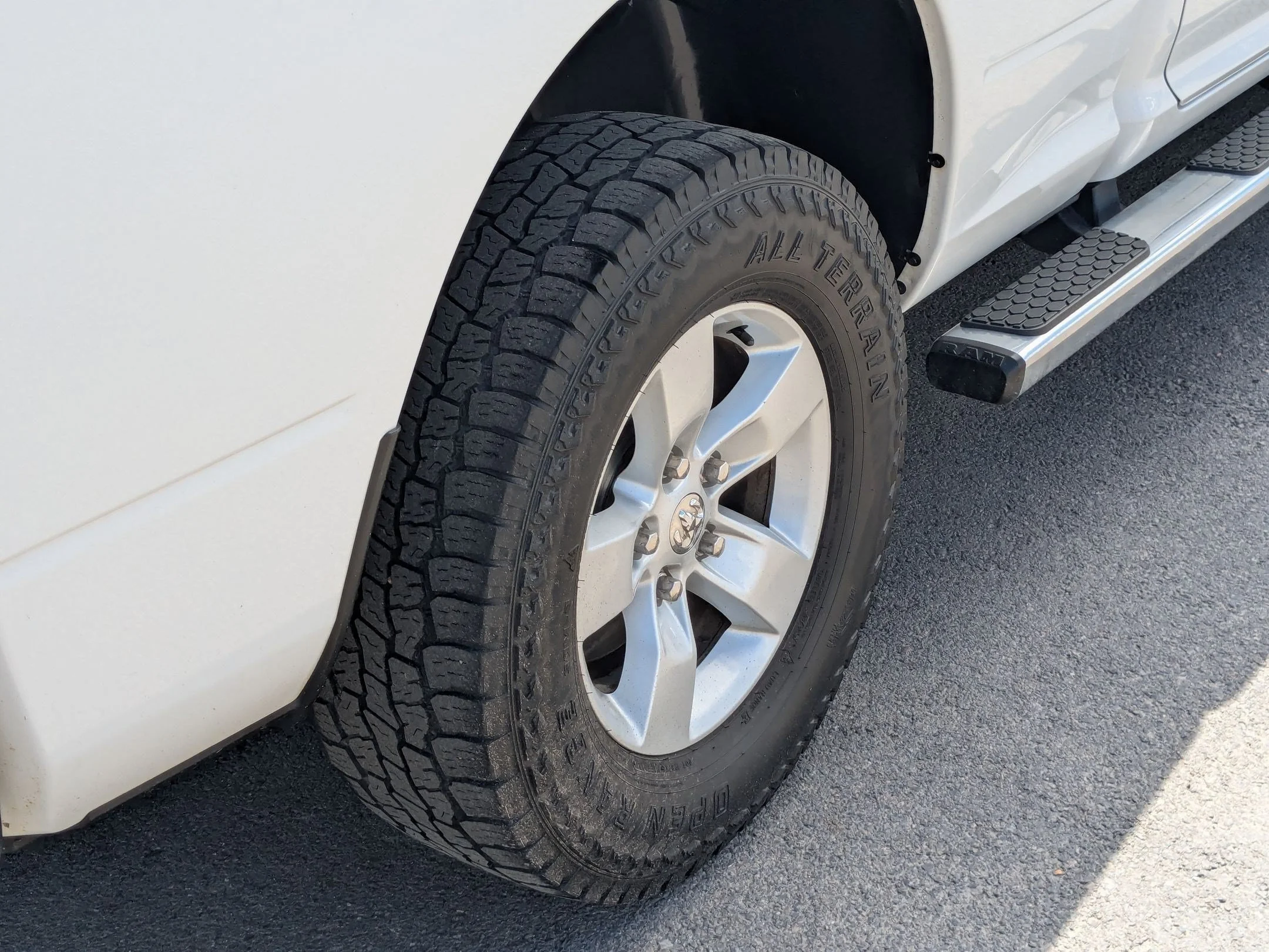 Used 2019 Bright White Clearcoat Ram Tradesman image 12