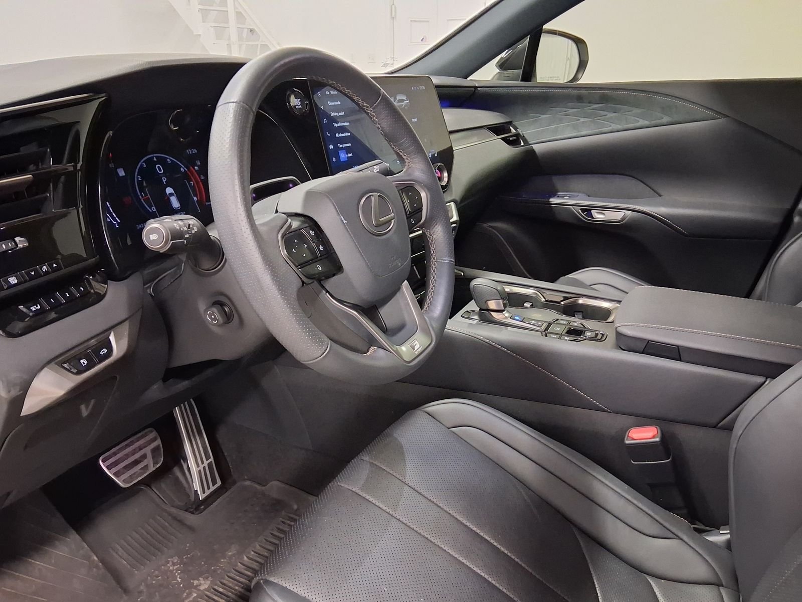 Used 2023 White Lexus 350 F Sport Handling image 18