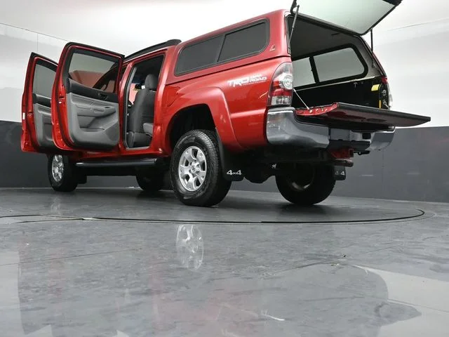 Used 2013 Red Toyota Base image 56