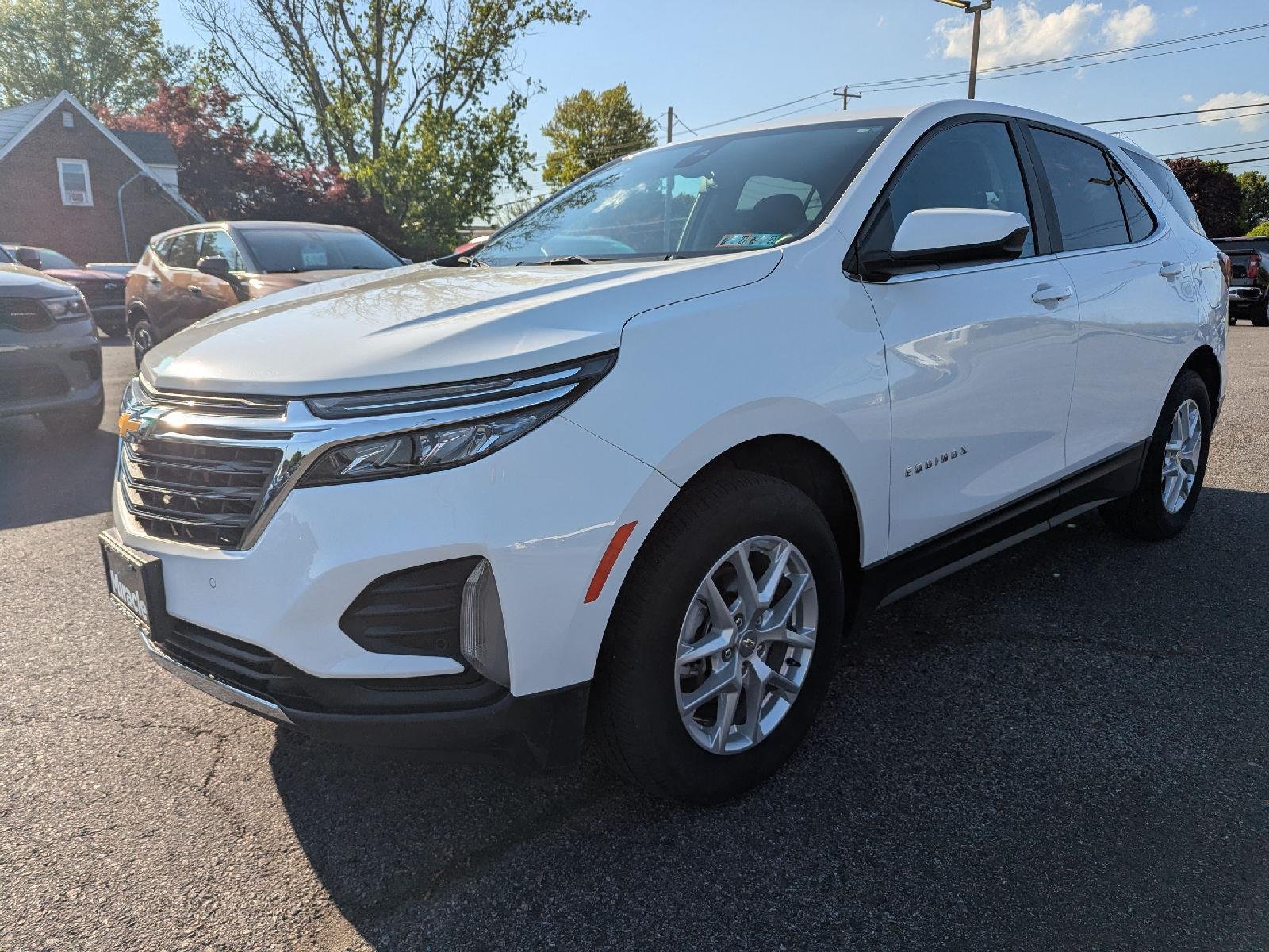Used 2023 Summit White Chevrolet LT image 4