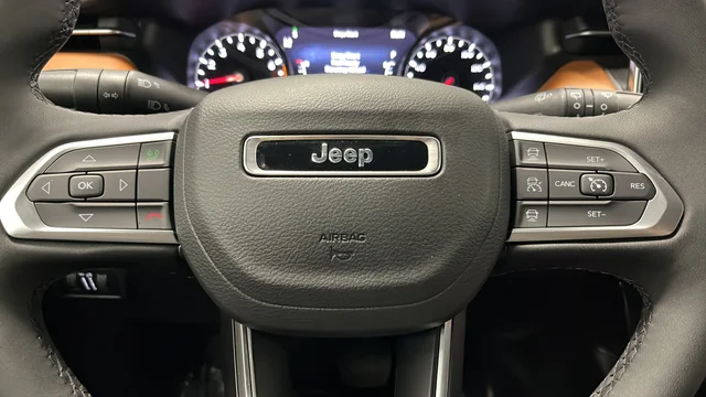 Used 2025 Bright White Clearcoat Jeep Limited image 15