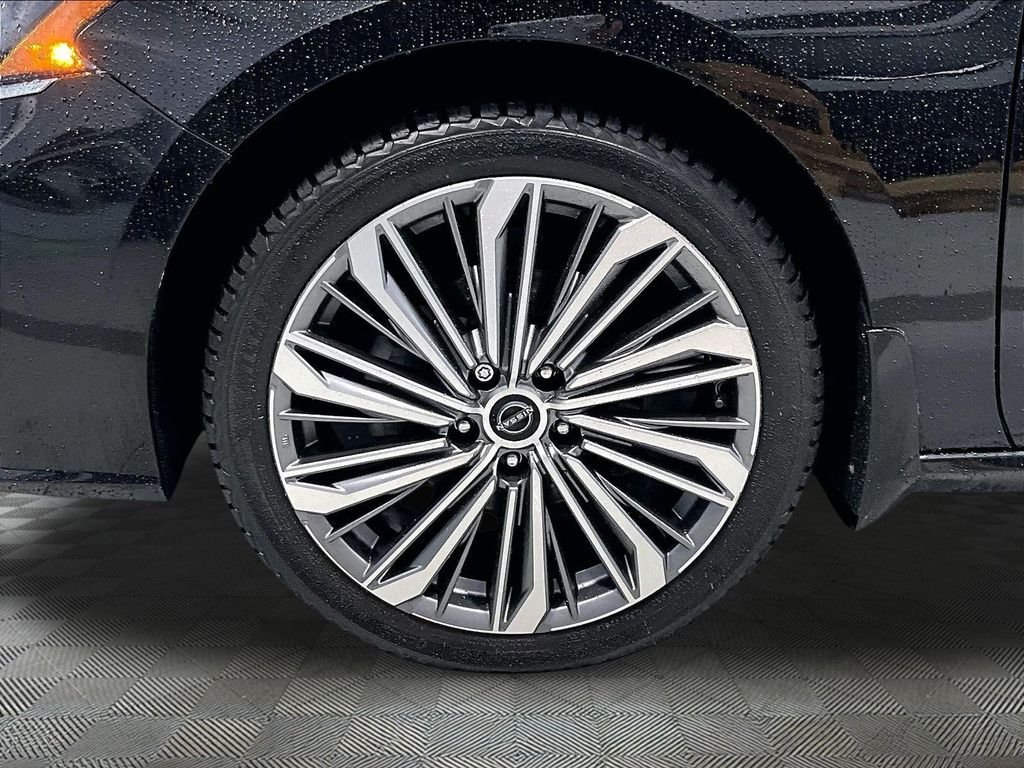 Used 2023 Black Nissan 2.5 SL image 27