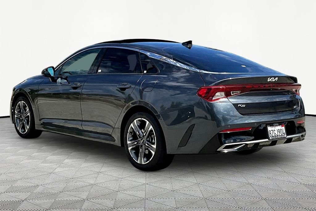 Used 2022 Gray Kia EX image 4