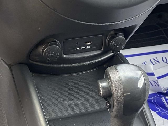Used 2010 White Kia Plus image 20