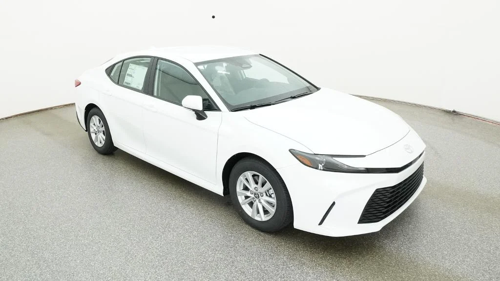 New 2026 Ice Cap Toyota LE image 10