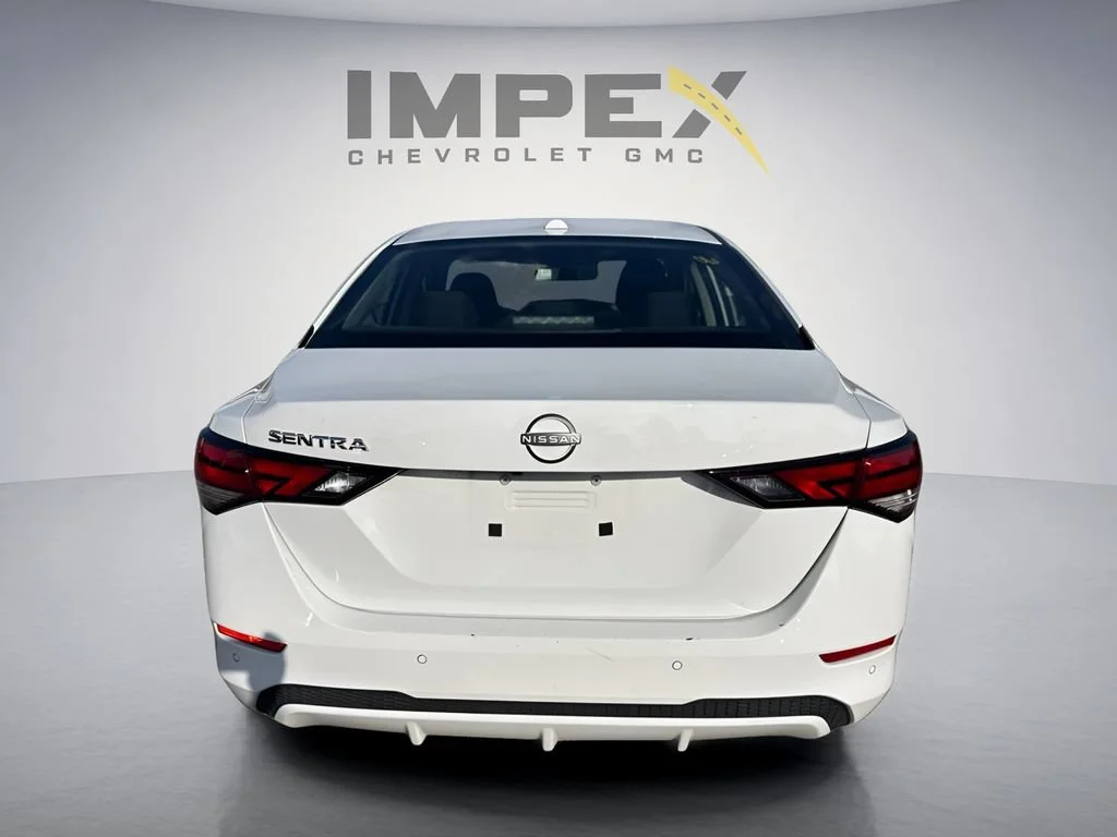 Used 2025 White Nissan SV image 4