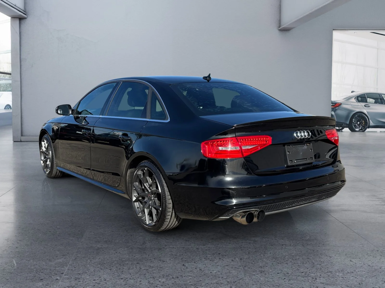 Used 2014 Black Audi Technik image 3