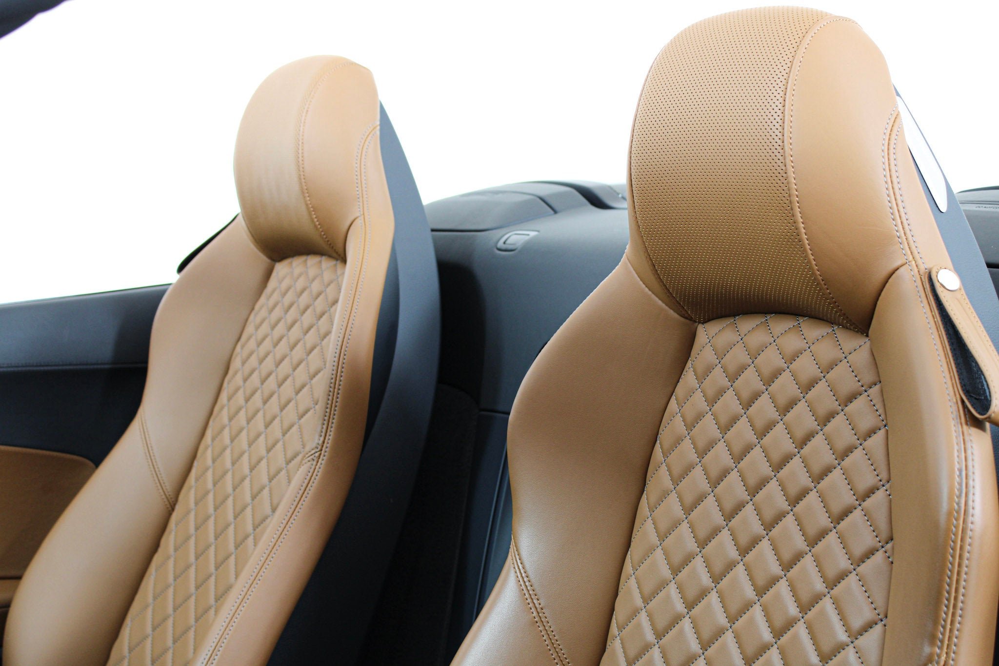 Used 2023 Black Audi V10 performance image 38