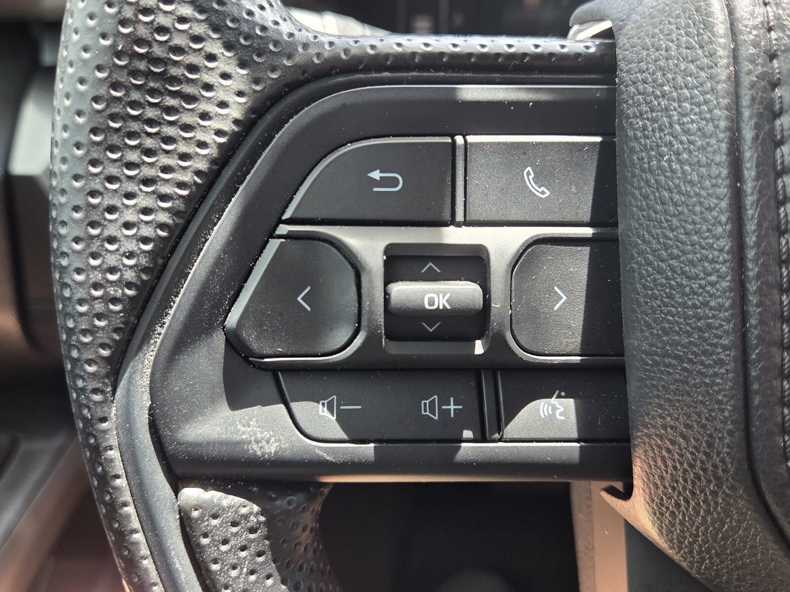 Used 2025 Ice Cap Toyota SR5 image 23