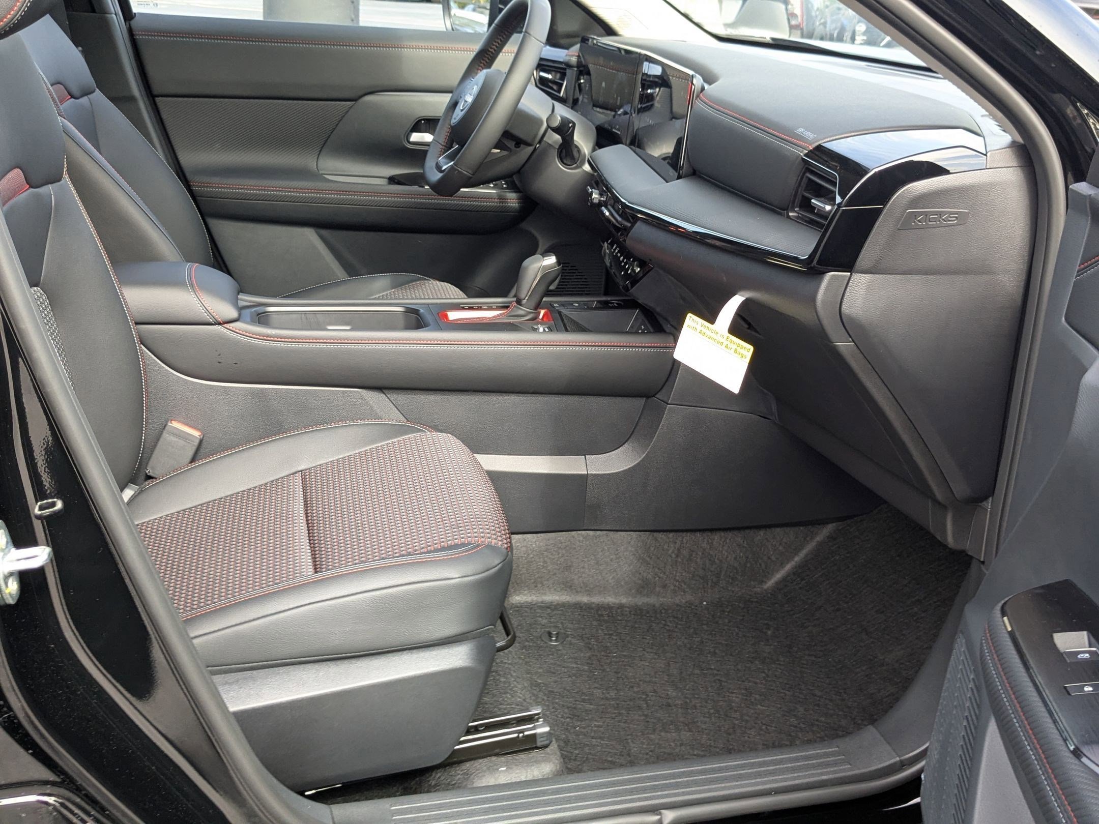 2026 Nissan KICKS SR AWD - Photo 22
