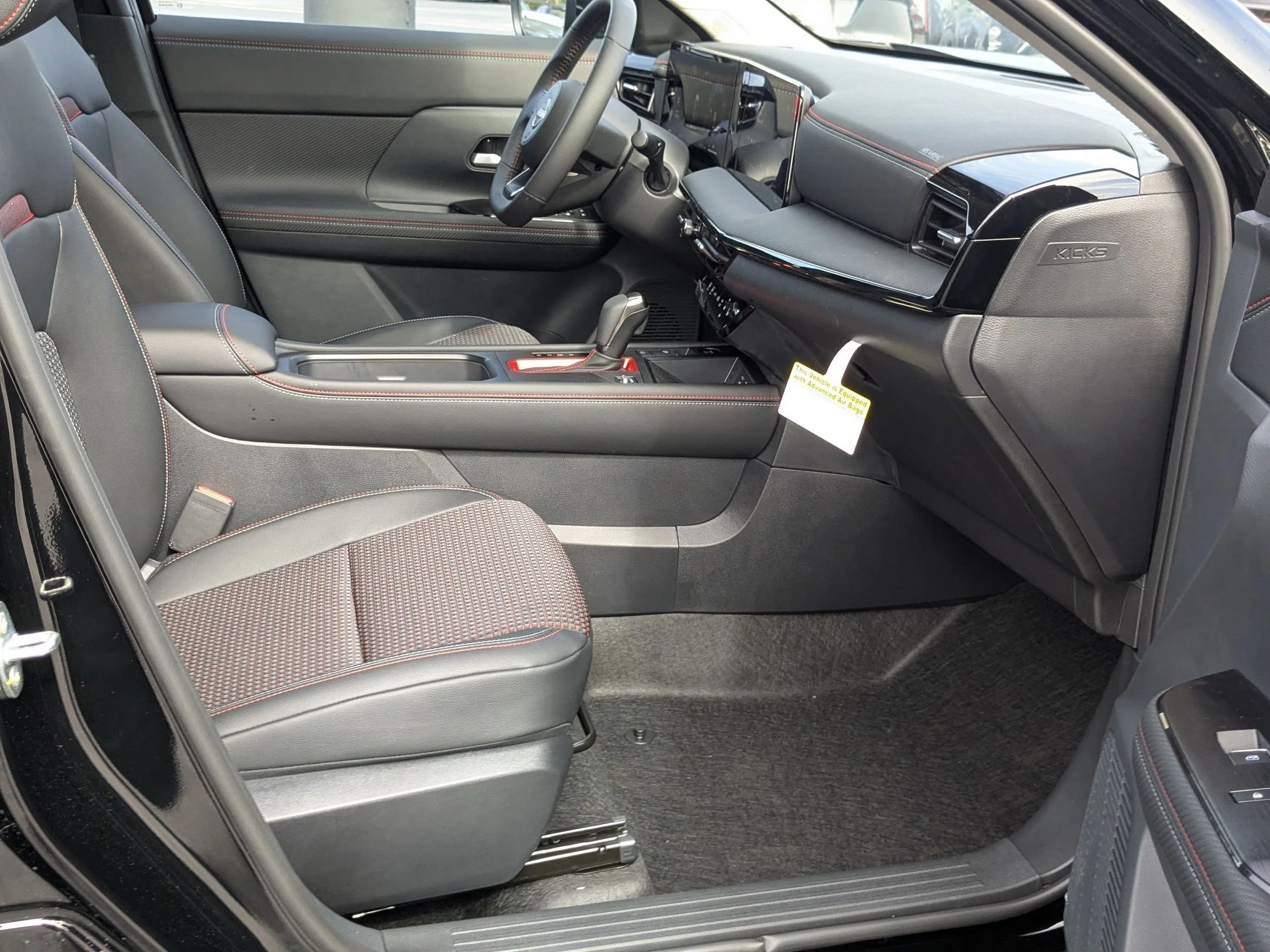 2026 Nissan KICKS SR AWD - Photo 22