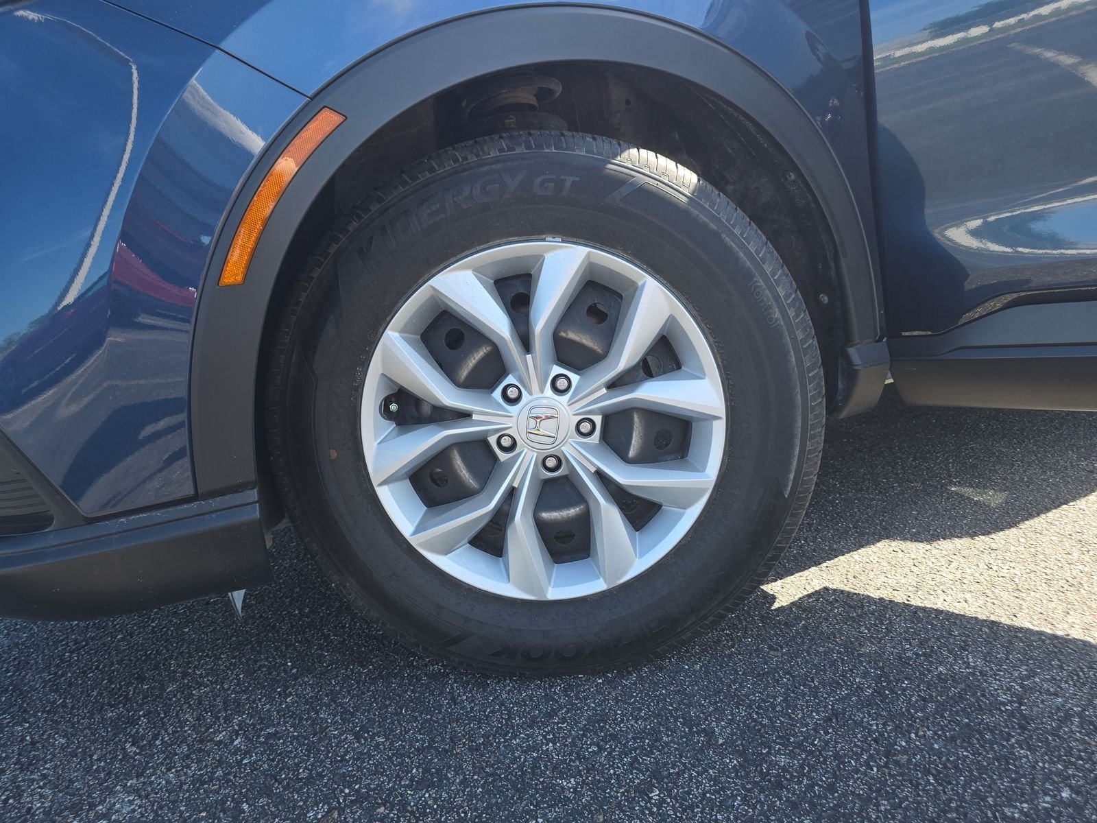 2024 Honda CR-V LX - Photo 27
