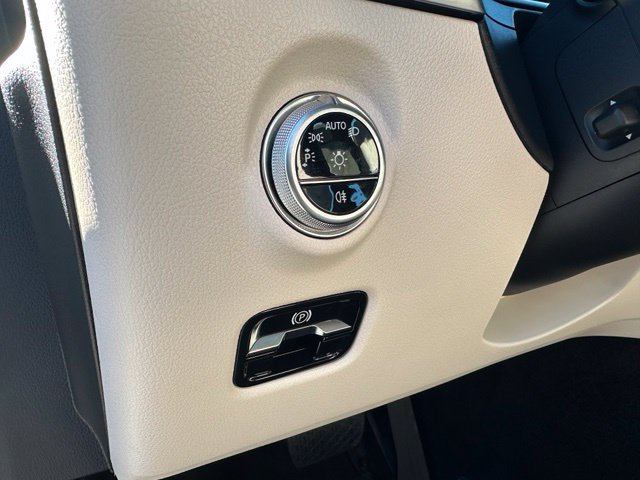 Used 2026 White Mercedes-Benz C 300 image 14