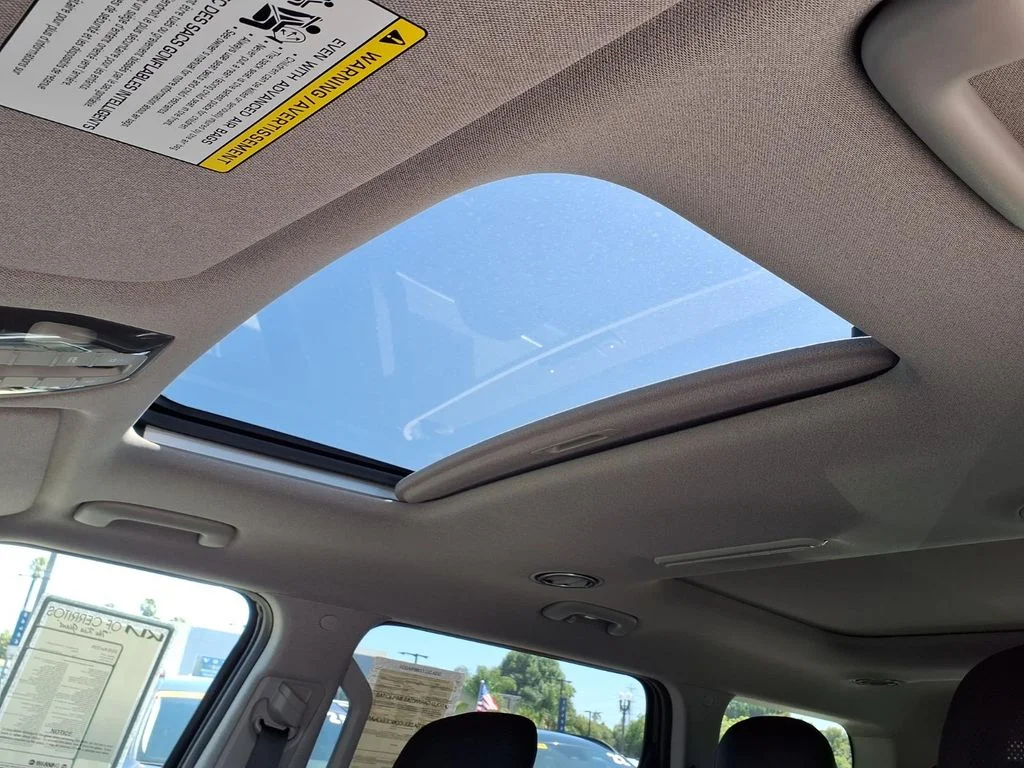 New 2026 Ebony Black Kia Wind AWD image 22