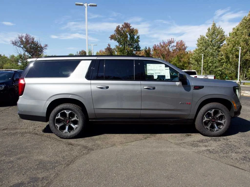New 2026 Sterling Metallic GMC AT4 Ultimate image 5