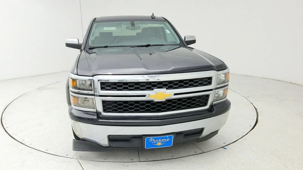 Used 2015 TUNGSTEN METALLIC Chevrolet LS image 2