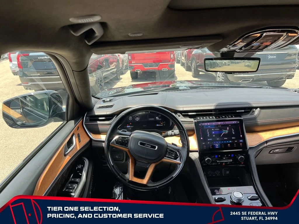 Used 2021 Black Jeep Summit Reserve 4x4 image 14
