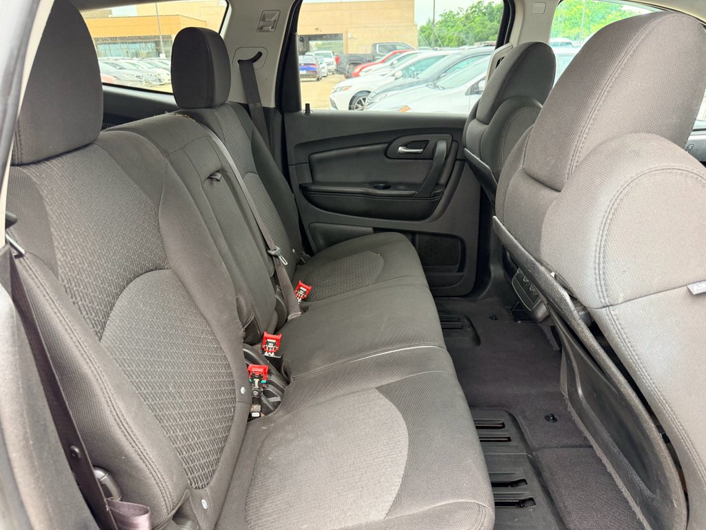 Used 2011 Silver Ice Metallic Chevrolet LT w/1LT image 19